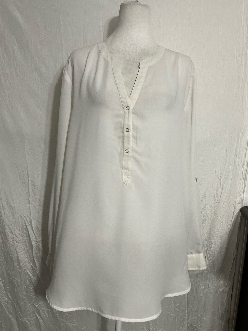 Blair Ivory V-Neck Long Sleeve Tunic
